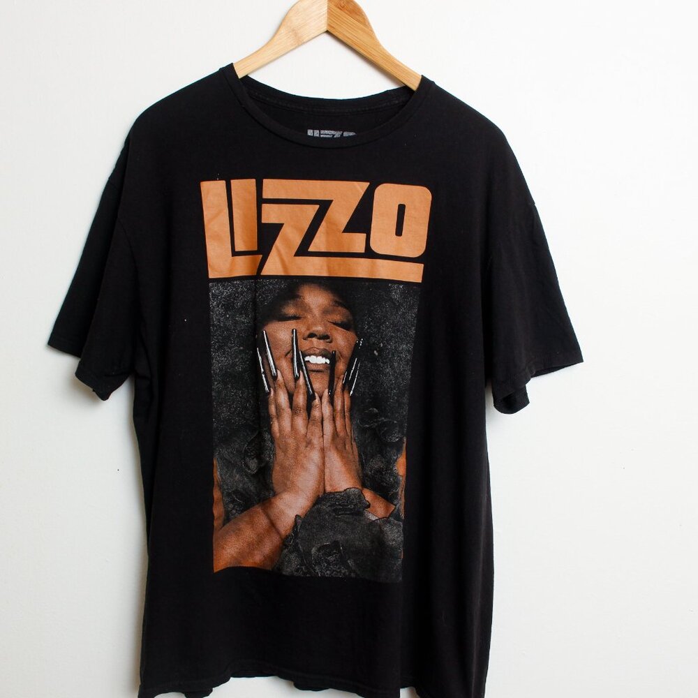 Lizzo Shirt Womens XL Black Graphic Tee - Picture 7 of 8